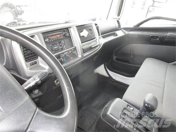 Hino 338 Slamsugningsbil