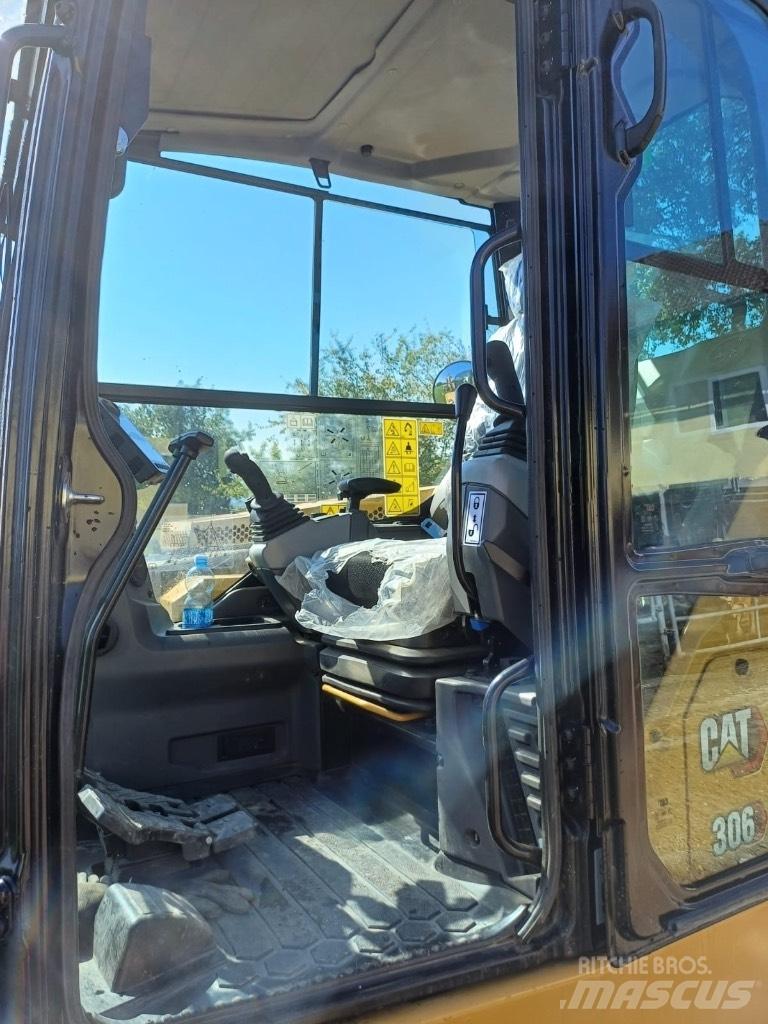 CAT 306 Minigrävare < 7t