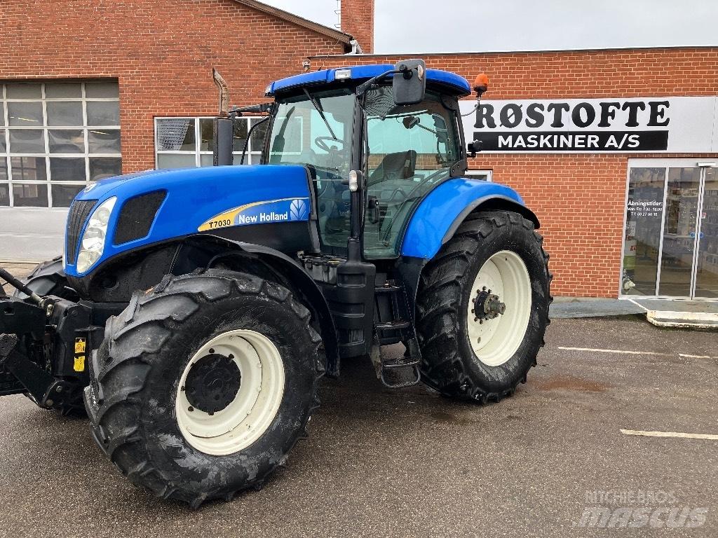 New Holland T 7030 Traktorer
