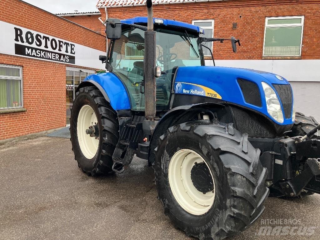 New Holland T 7030 Traktorer