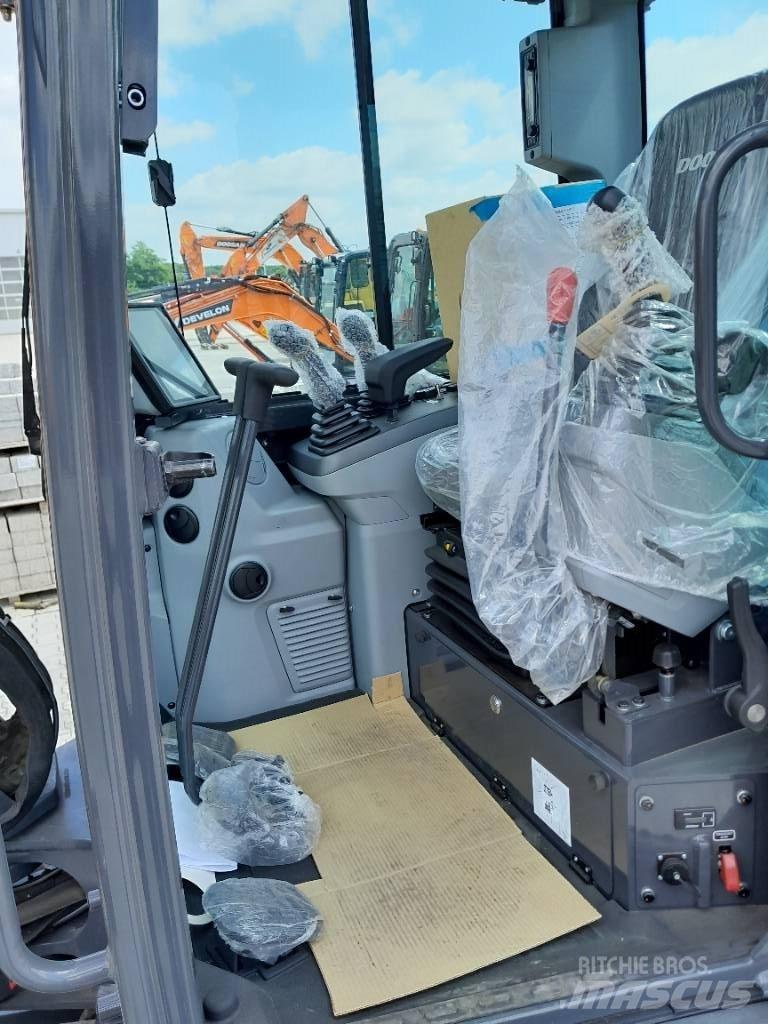 Doosan DX 63-7 Minigrävare < 7t