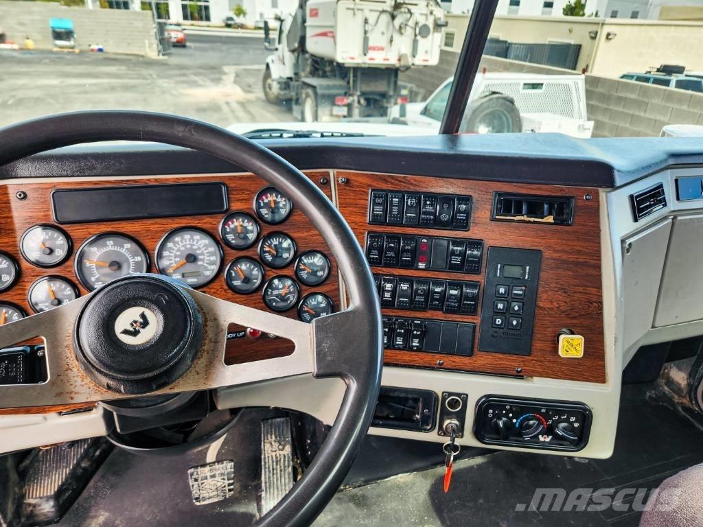 Western Star 4900 SB Slamsugningsbil