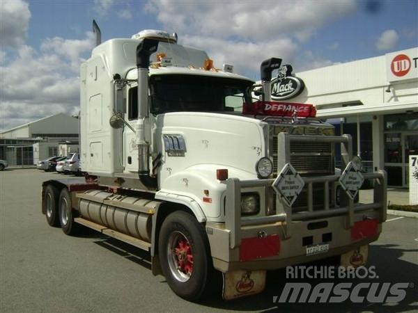 Mack Superliner Dragbilar