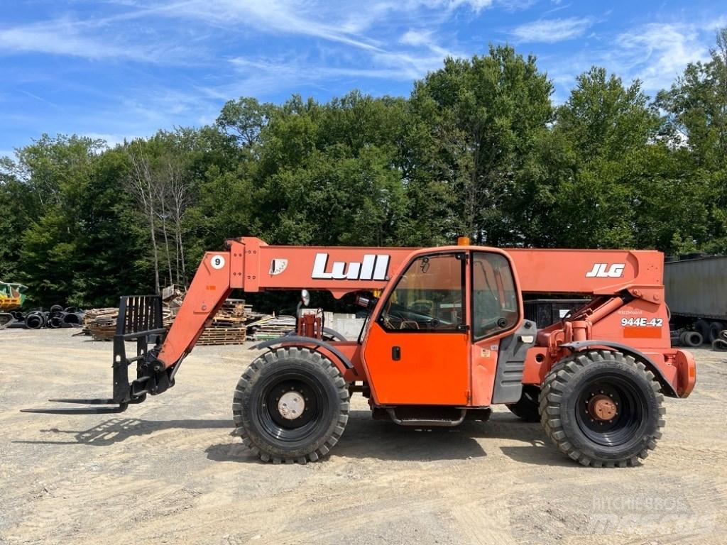 Lull 944E-42 Teleskoplastare