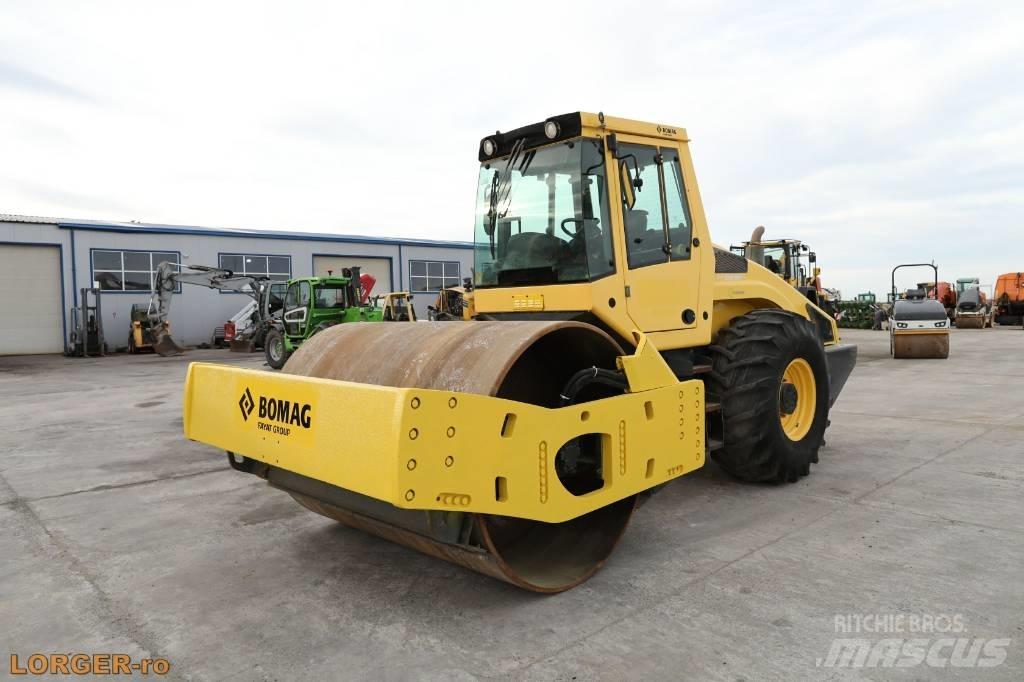 Bomag BW 216 D H-4 Envalsvältar