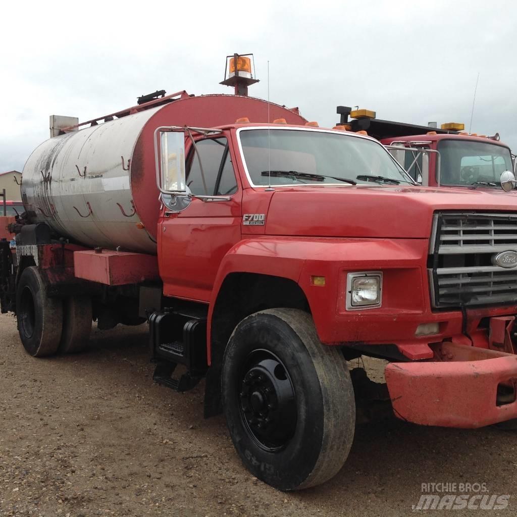 Ford F 700 Cementbil