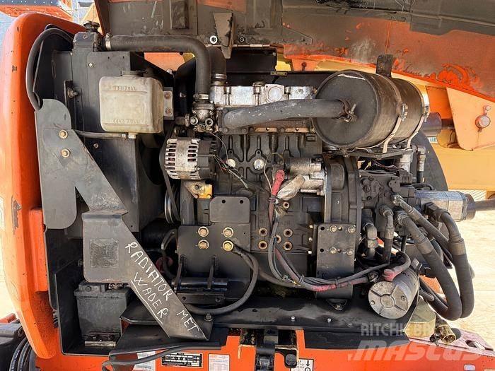 JLG 450AJ Bomliftar