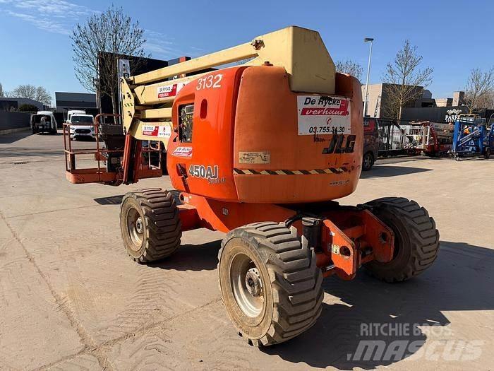 JLG 450AJ Bomliftar