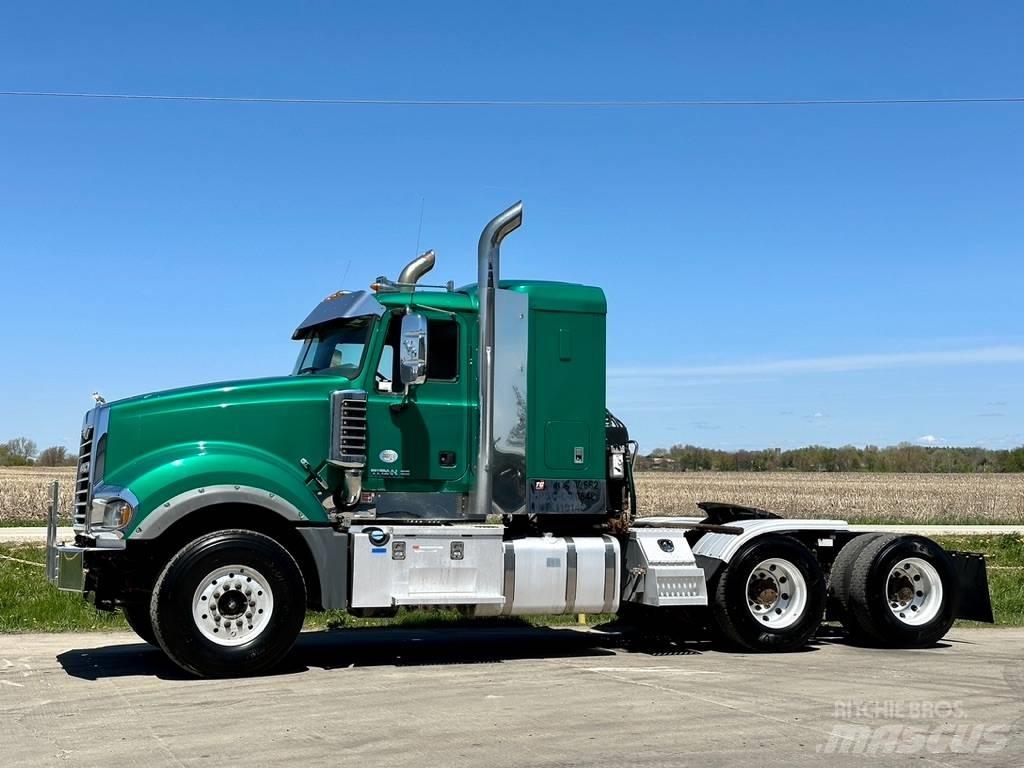 Mack TD713 Övriga bilar