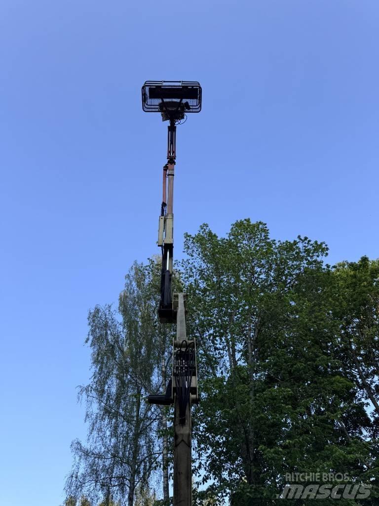 JLG 450 AJ Bomliftar