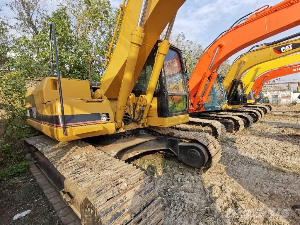 CAT 320 B L Bandgrävare