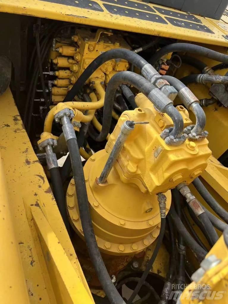 Komatsu PC430-8 Bandgrävare