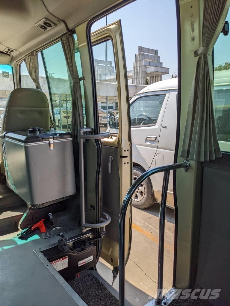  Toyoya Coaster Bus Minibussar