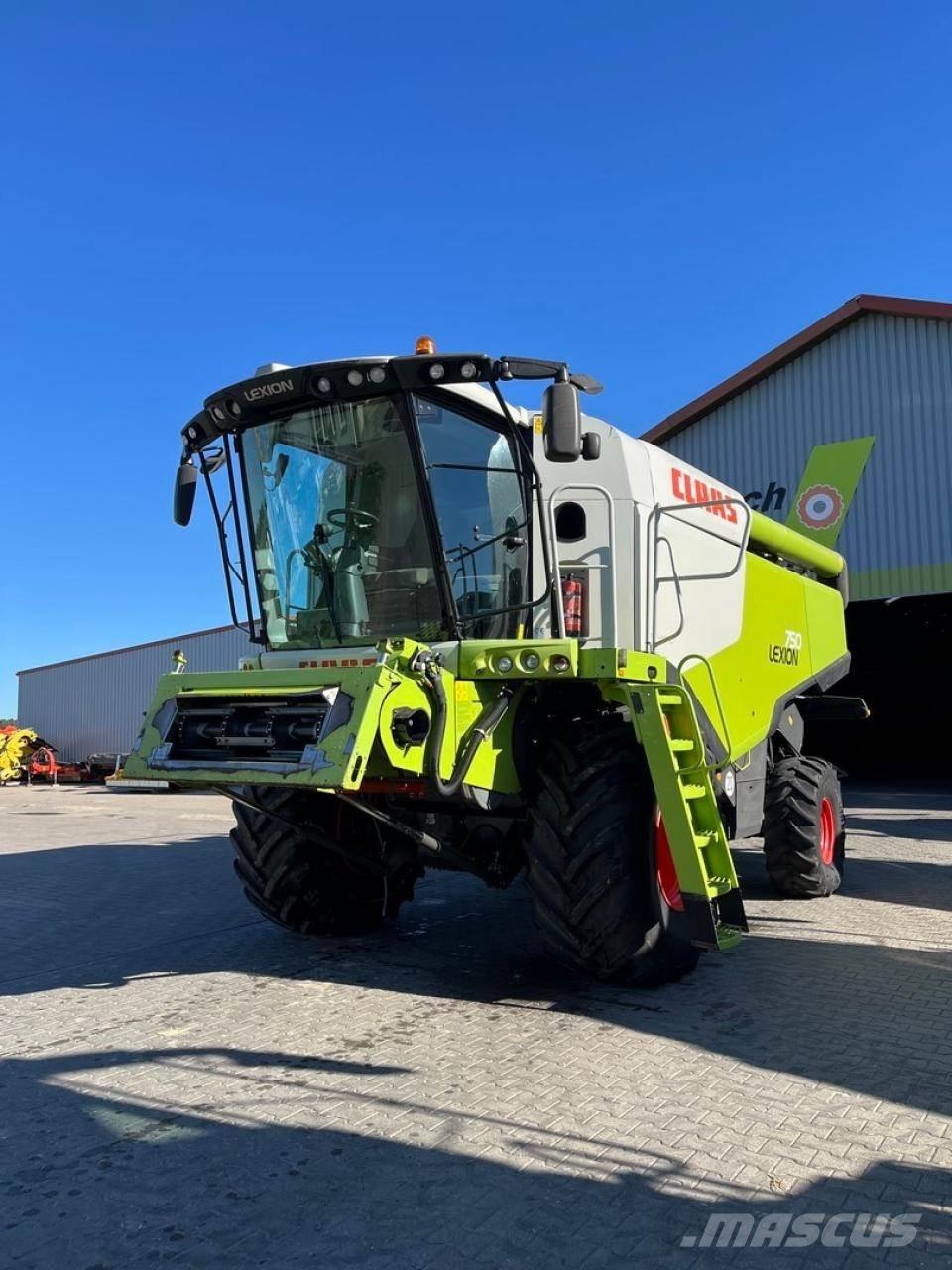 CLAAS Lexion 750 Skördetröskor