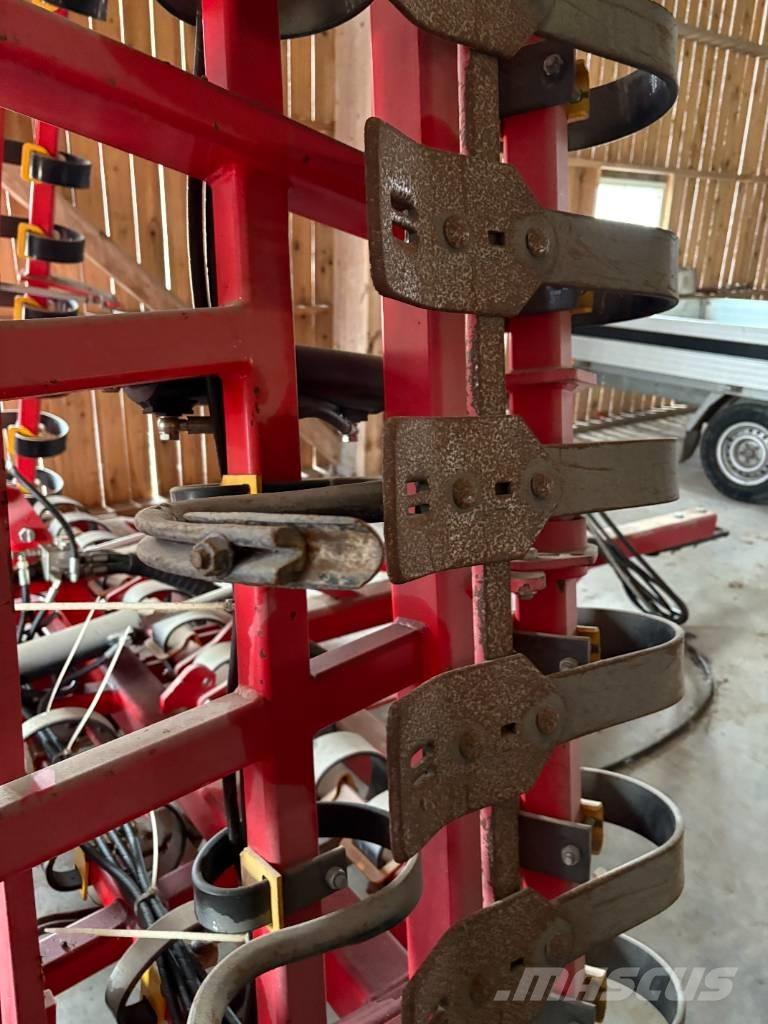 Väderstad NZA700 Harvar