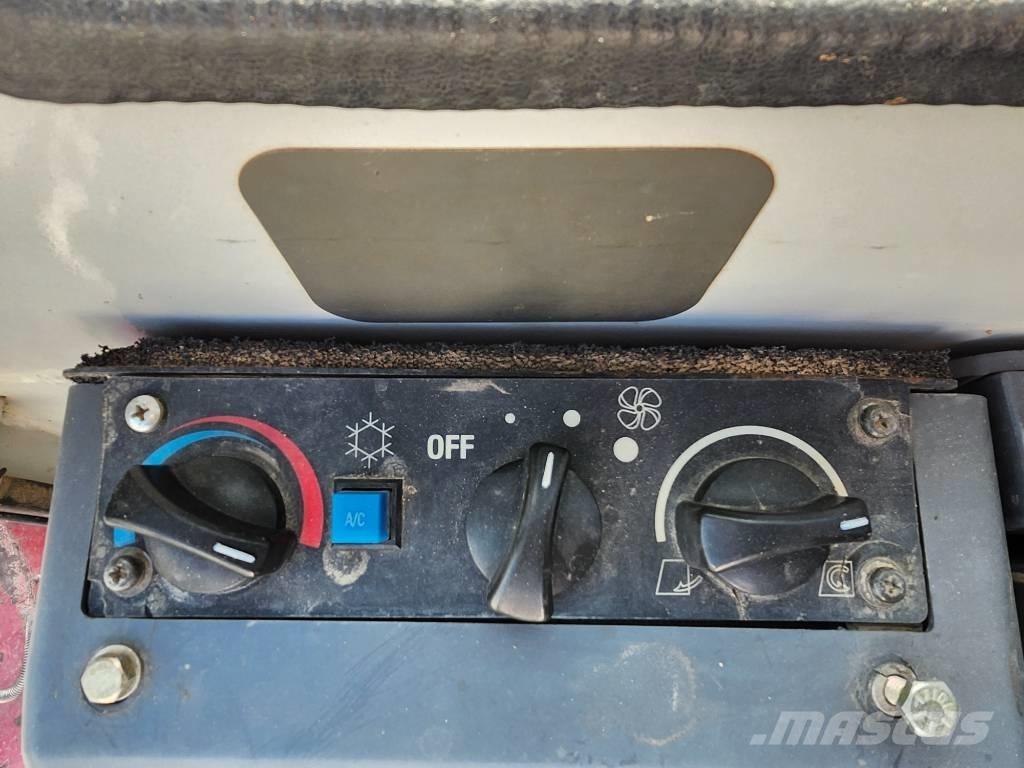 Takeuchi TB 180 FR Bandgrävare