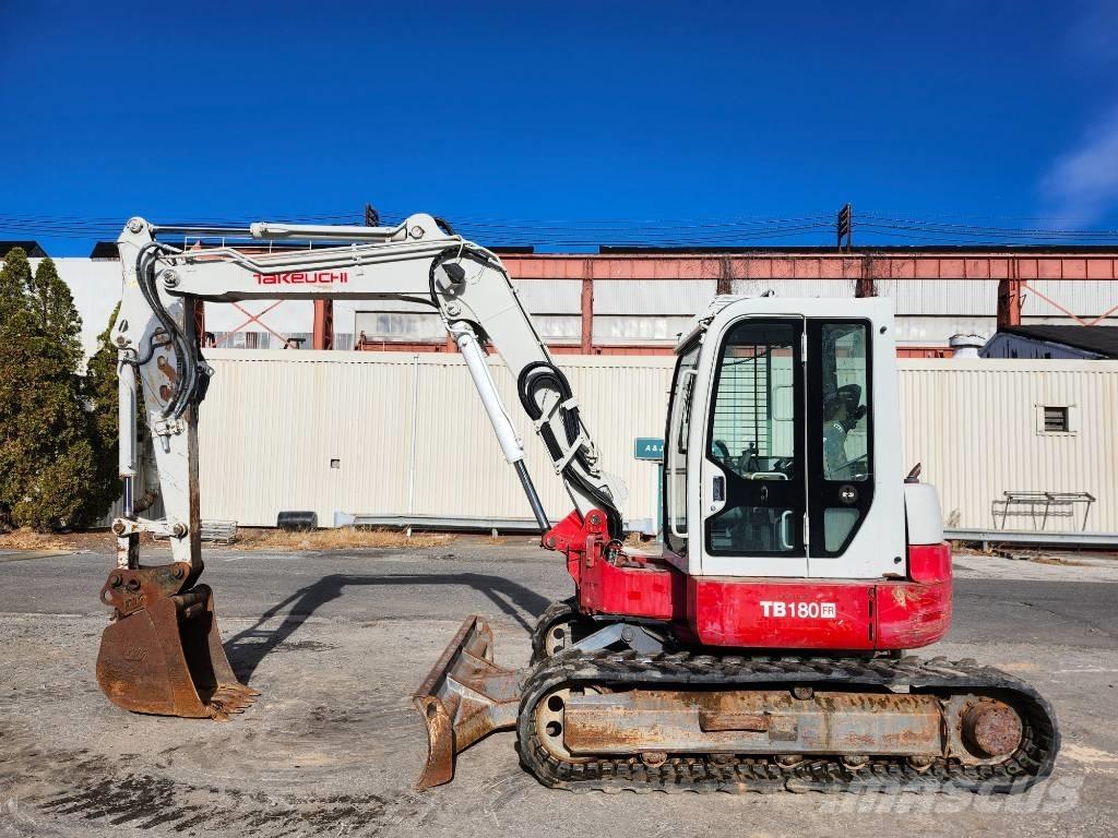 Takeuchi TB 180 FR Bandgrävare