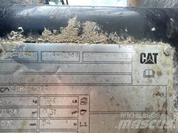 CAT 2548941 Skopor