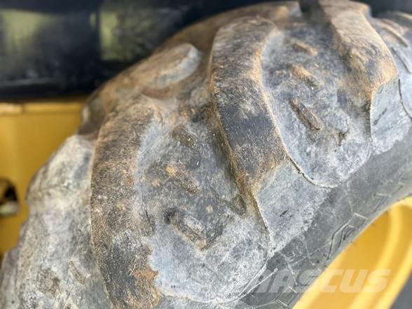 CAT 420D IT Grävlastare