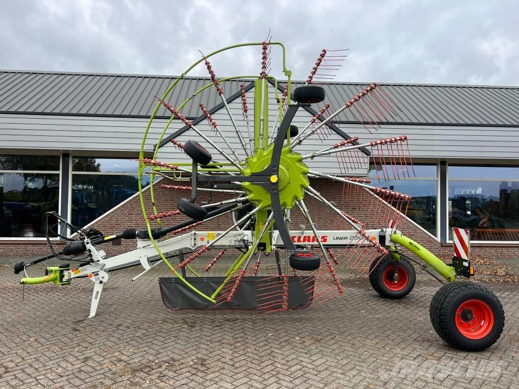 CLAAS liner 2900 Strängläggare