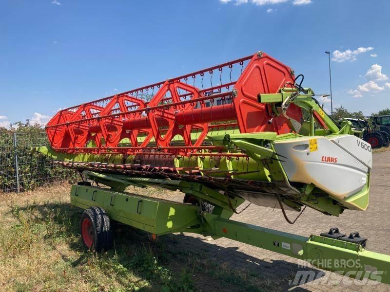CLAAS TUCANO 570 Skördetröskor