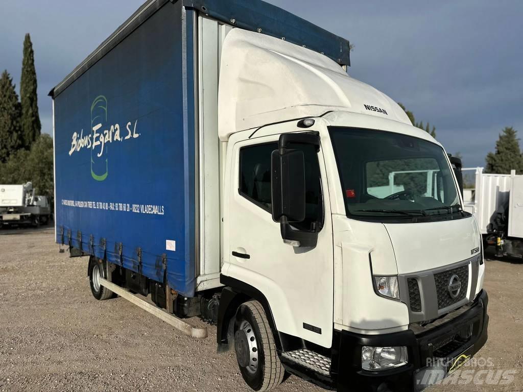Nissan NT500 Flakbilar/Pickuper