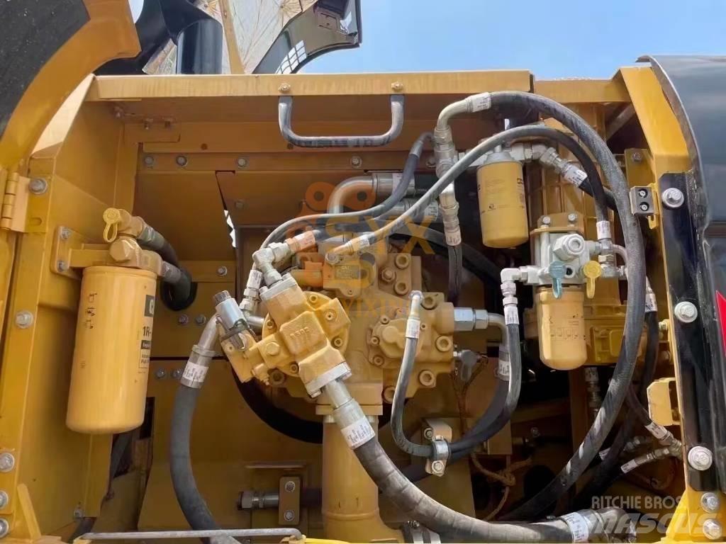 CAT 336 D Bandgrävare