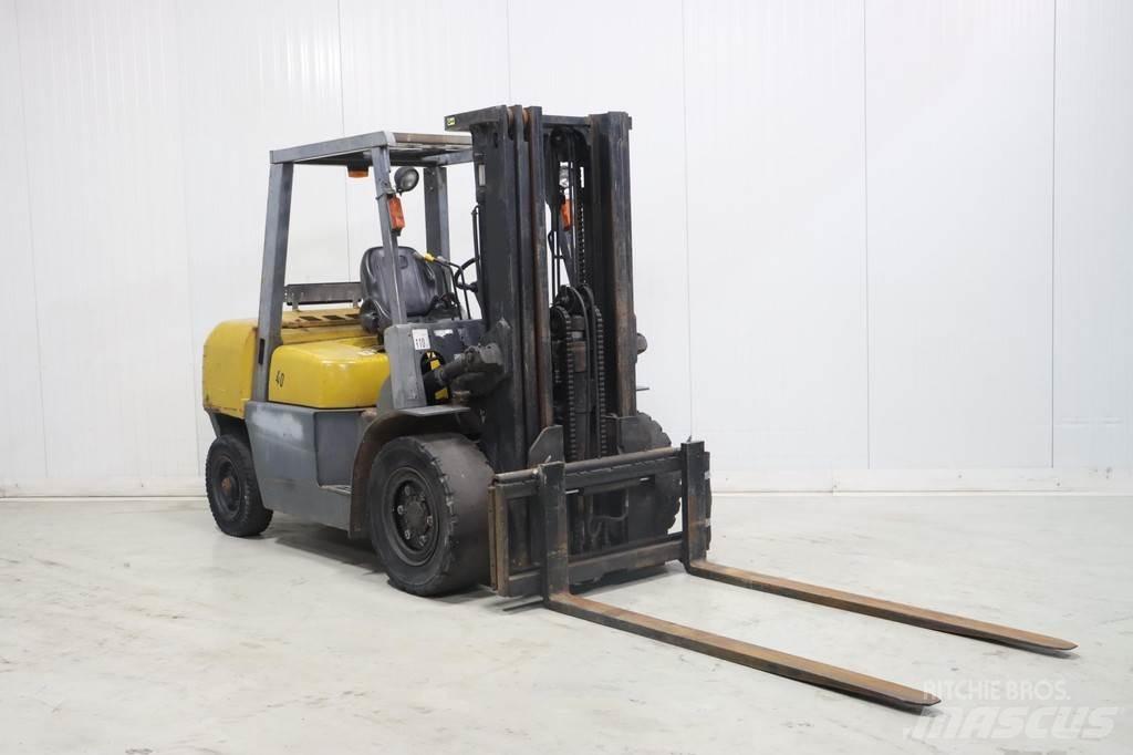 TCM FD40T2 Dieselmotviktstruckar