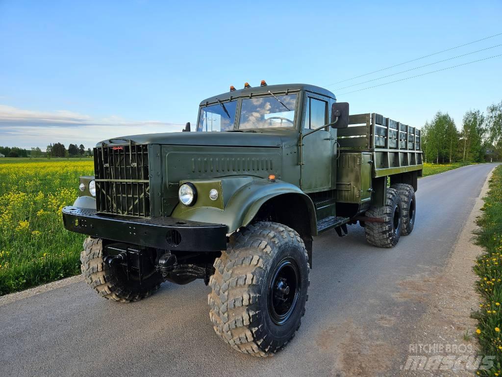 Kraz 255 B Flak-/vinschlastbilar