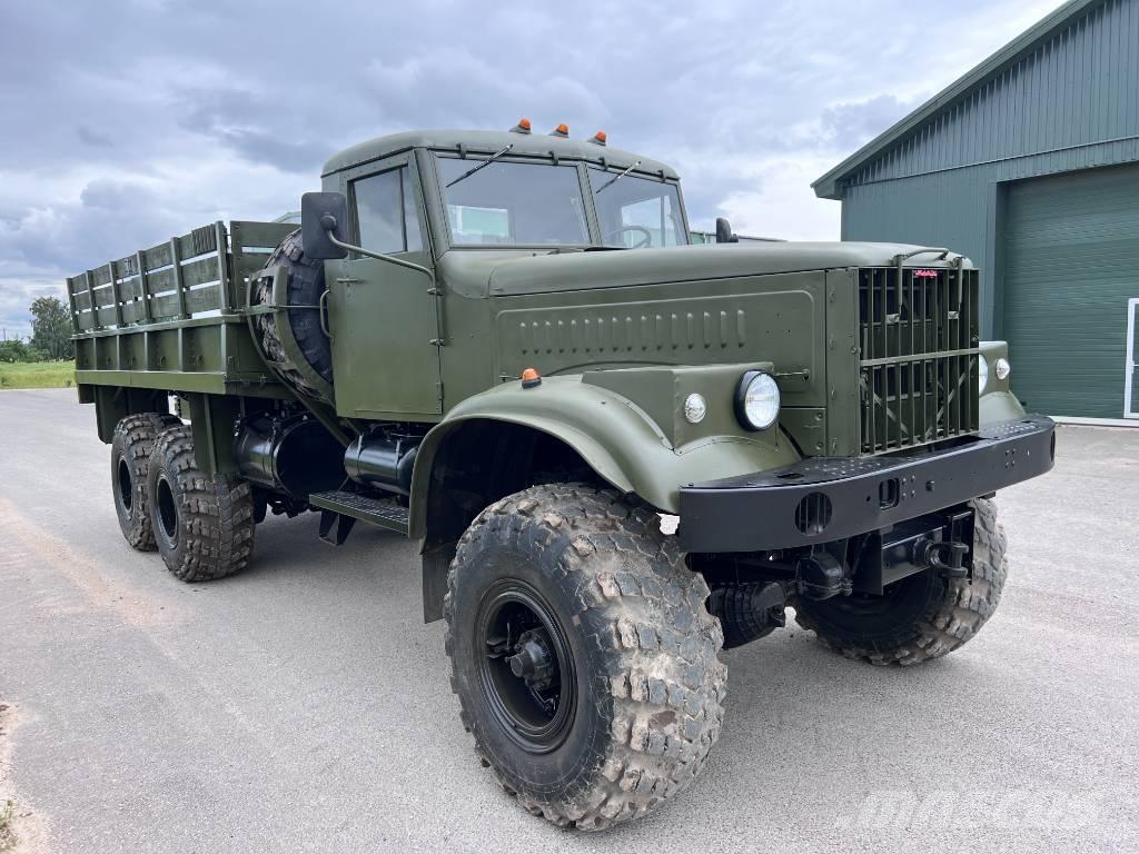 Kraz 255 B Flak-/vinschlastbilar