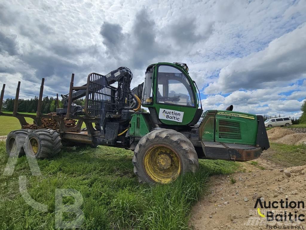 John Deere 1010 E Skotare