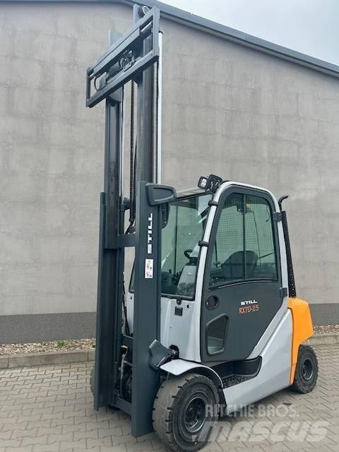 Still RX 70-25 Gasolmotviktstruckar