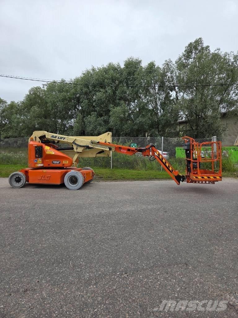 JLG E 400 AJPN Bomliftar
