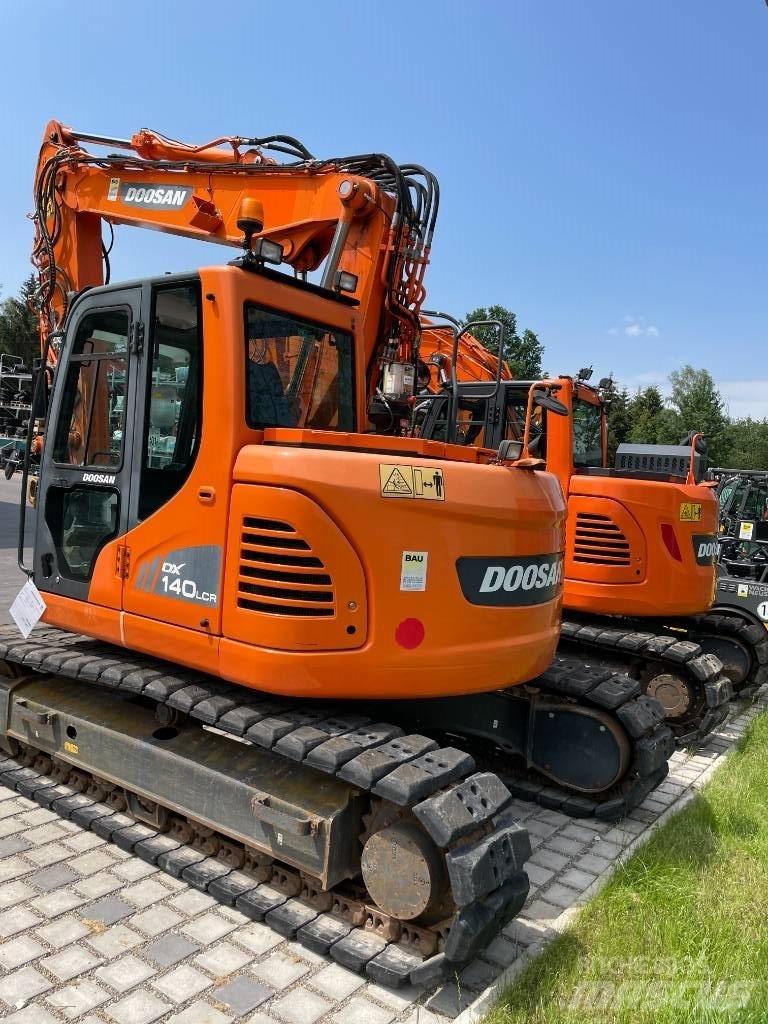Doosan DX 140 LCR-3 Bandgrävare