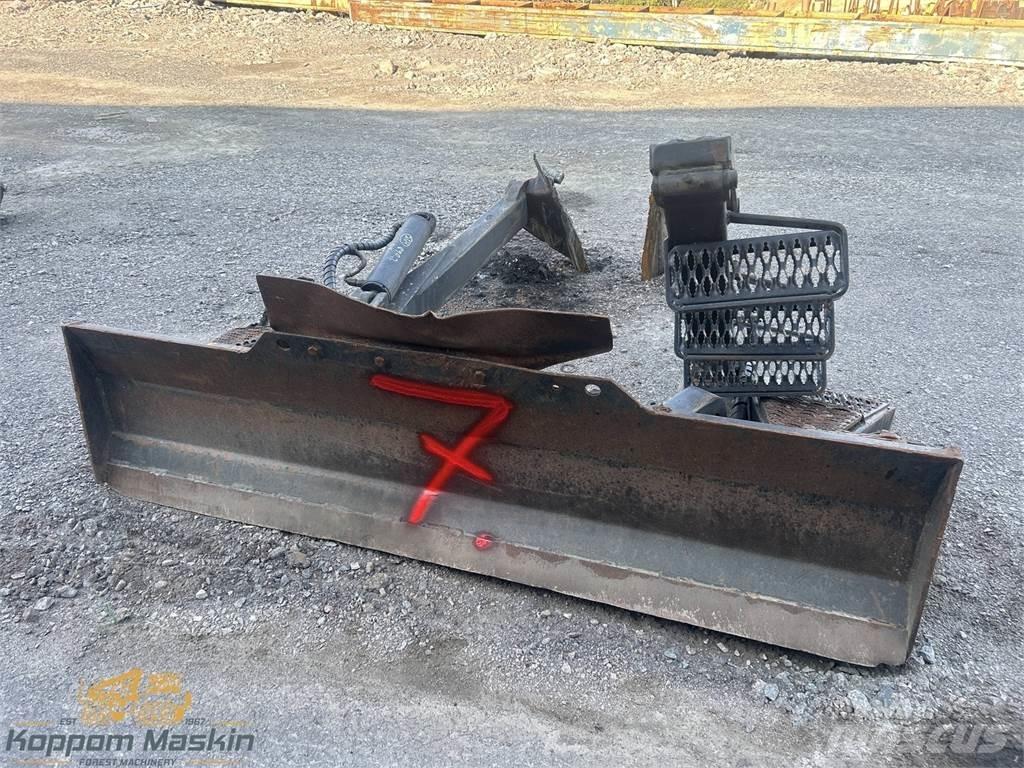 Valmet 890.2 Redskap till skogsmaskiner