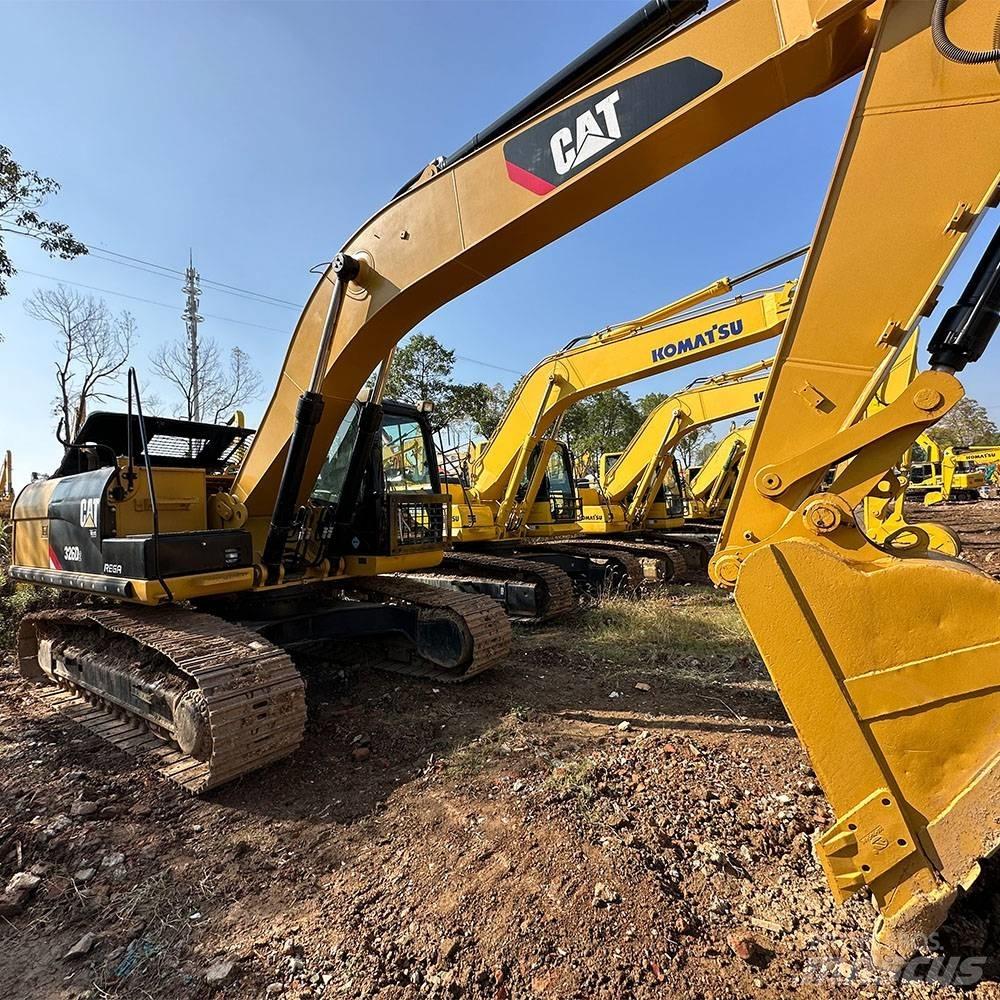 CAT 326D Bandgrävare