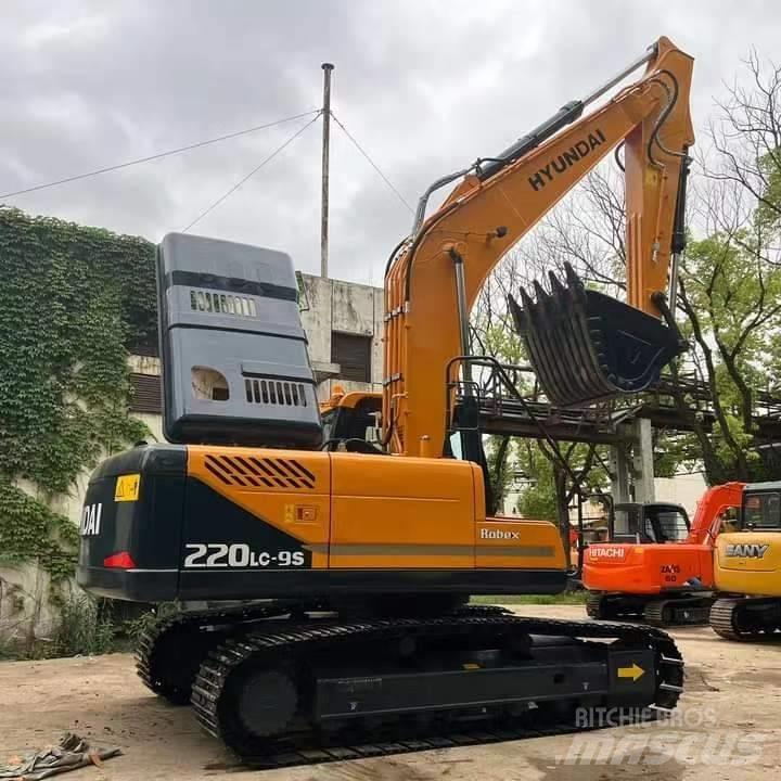 Hyundai R220LC-9S Bandgrävare