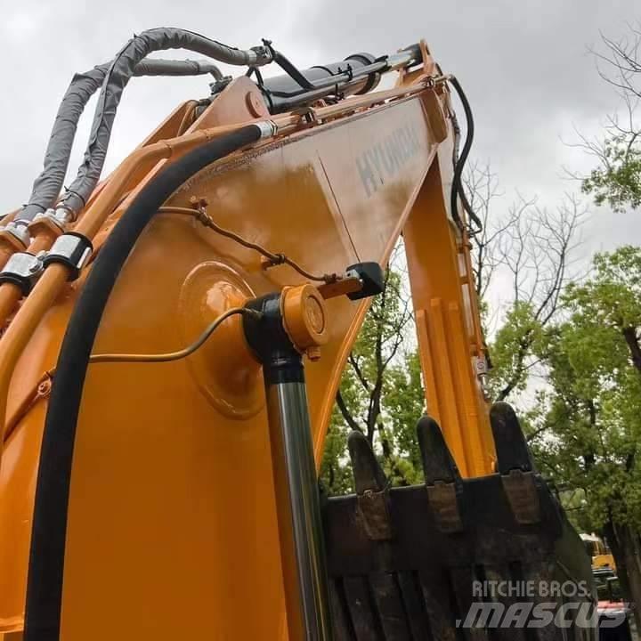 Hyundai R220LC-9S Bandgrävare