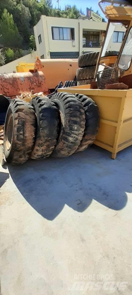 Goodyear 14.00-24 Däck, hjul och fälgar