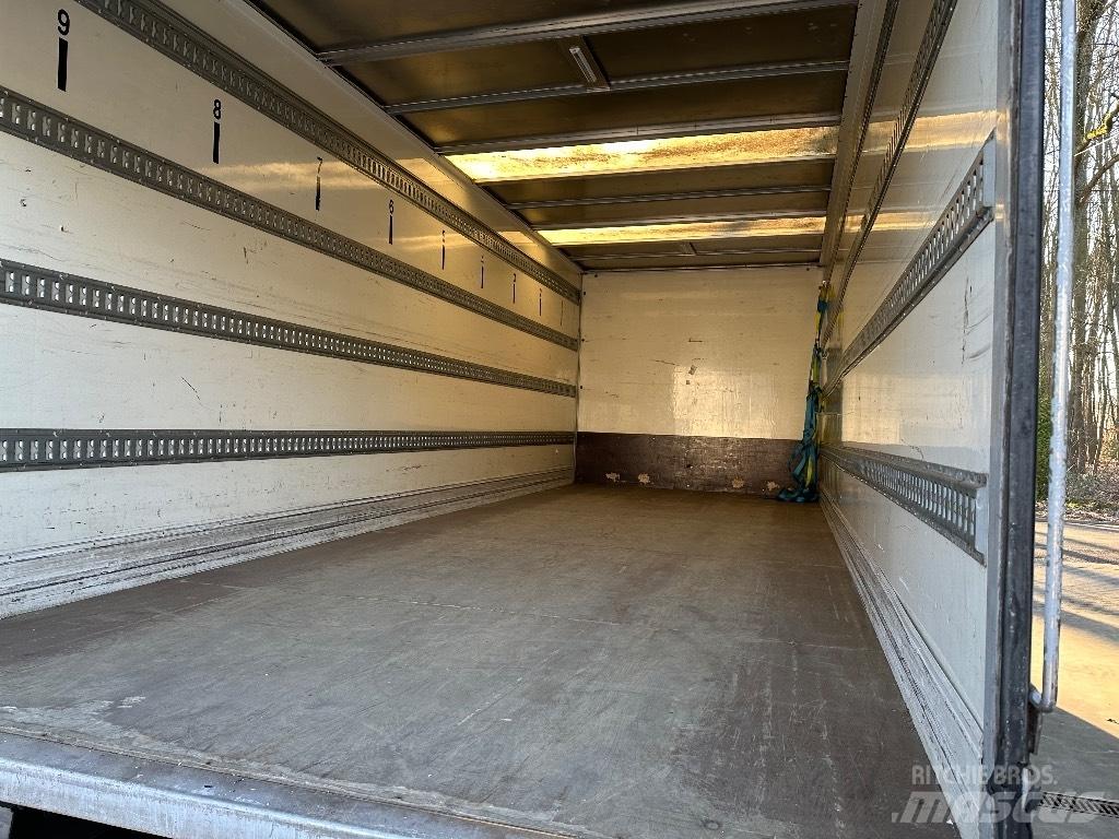 DAF LF 12.220 Skåpbilar