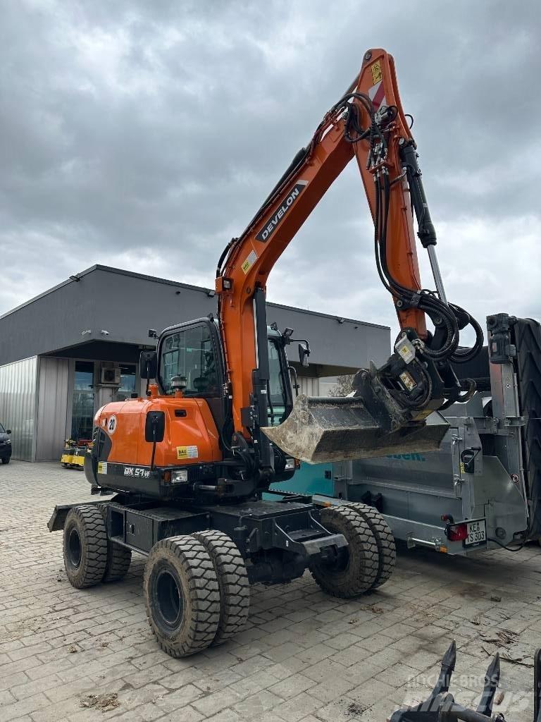 Develon DX 57 W-7 Hjulgrävare