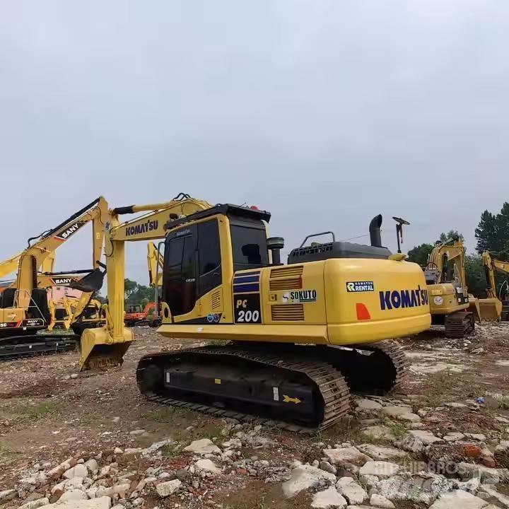 Komatsu PC200 Midigrävmaskiner 7t - 12t