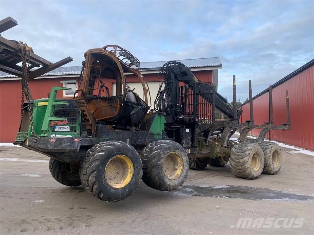 John Deere 1010E Skotare