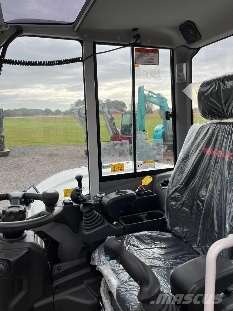 Takeuchi TB 370 W Hjulgrävare