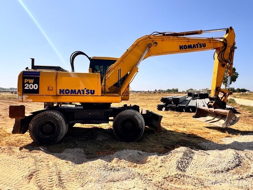 Komatsu PW 200-7K Hjulgrävare