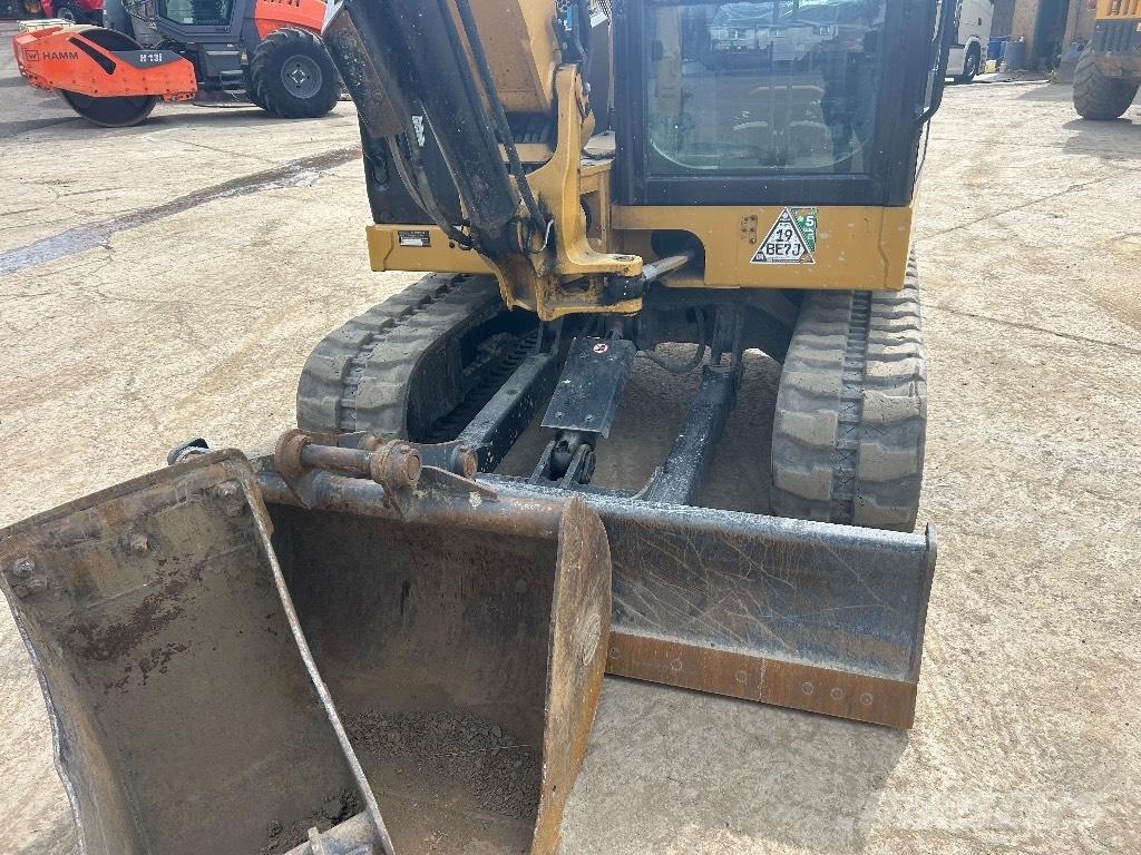 CAT 306 CR Minigrävare < 7t