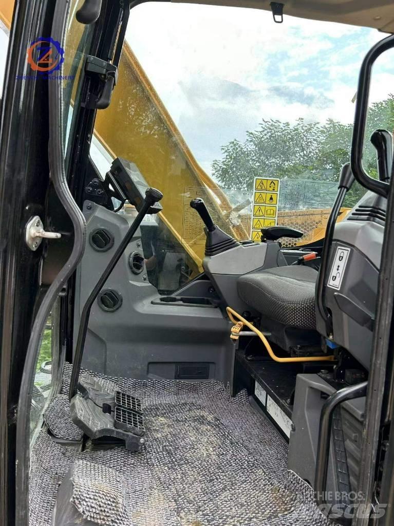 CAT 307,5 Minigrävare < 7t