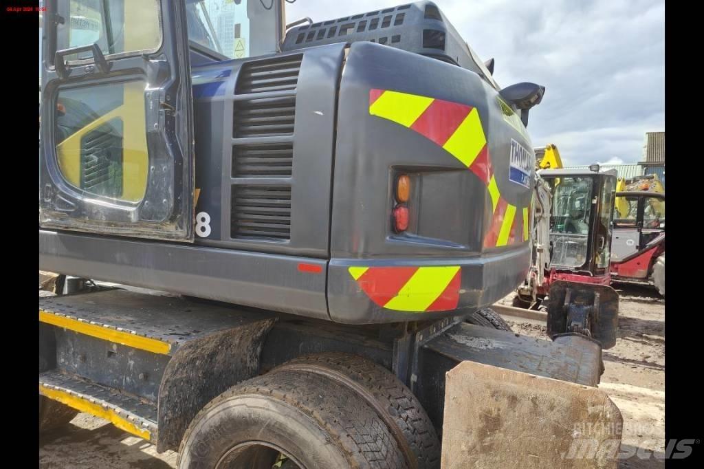 Komatsu PW 148-8 Hjulgrävare