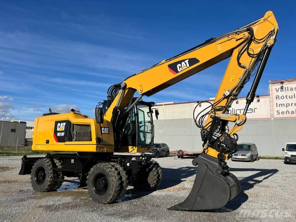 CAT M 318 F Hjulgrävare