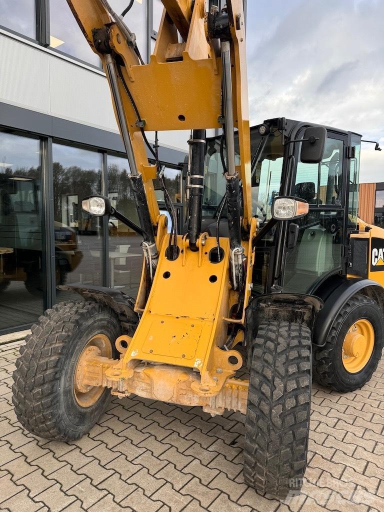 CAT 906M Hjullastare
